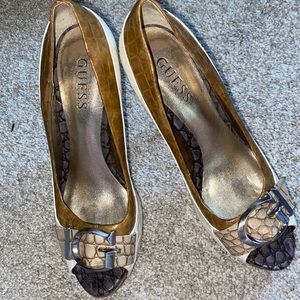 Guess heels